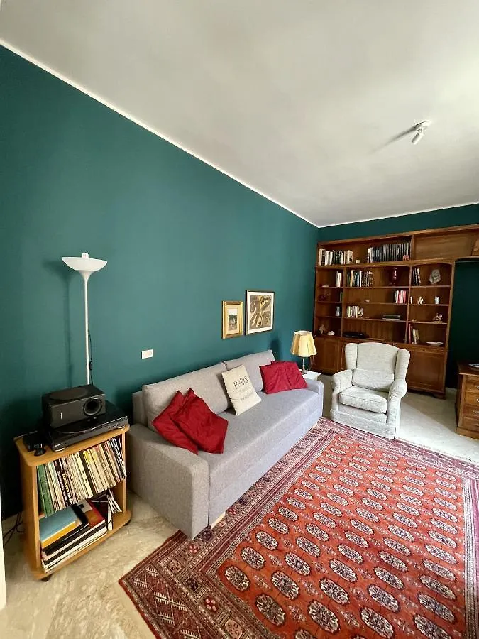 Ferienwohnung 4 Balconi House-Elegante Dimora Nel Centro Storico Lecce Apartment